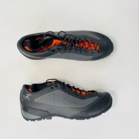 Arc'teryx  Acrux FL M - Scarpe da trekking di seconda mano - Uomo - Grigio - 43.1/3