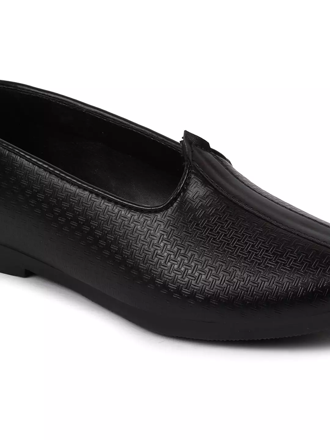 Men Ethnic Black Slip On Juttis and Mojaris