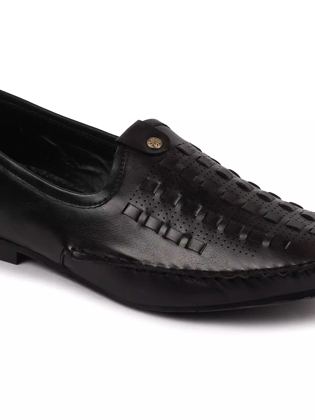 Men Ethnic Black Stitched Juttis & Mojaris