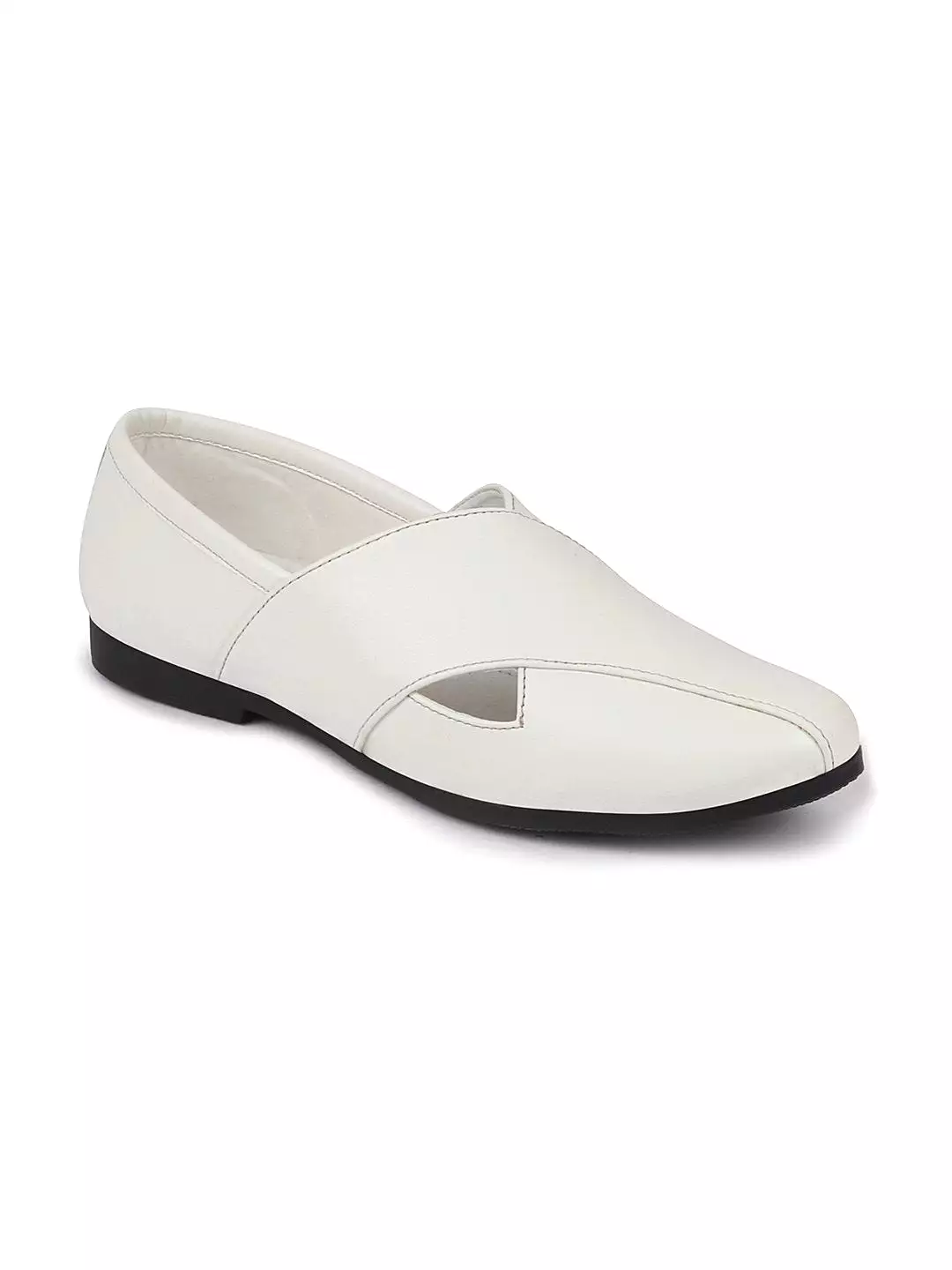 Men Ethnic White Criss Cross Slip On Juttis and Mojaris